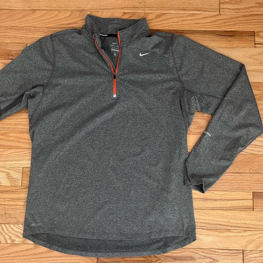 Nike dry fit q zip